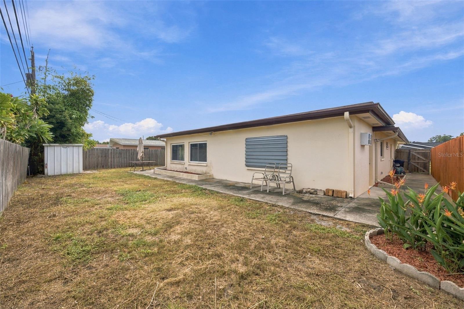 13823 WILDWOOD DR — photo 35