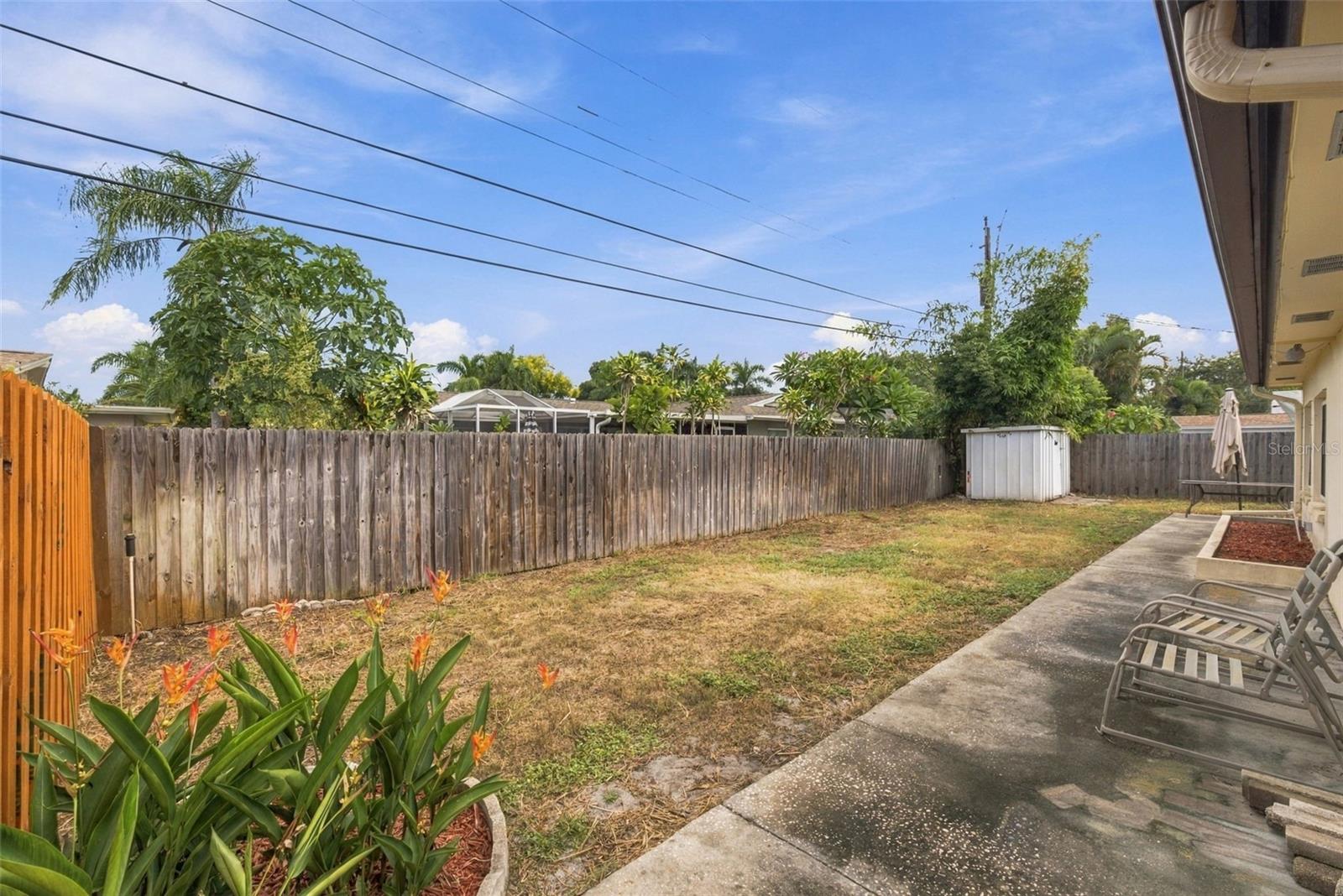 13823 WILDWOOD DR — photo 33