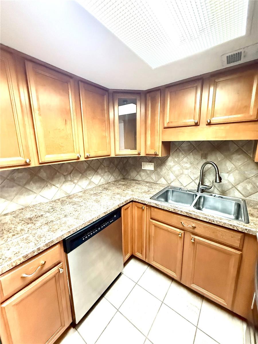 4607 W NORTH B ST #107 — photo 8