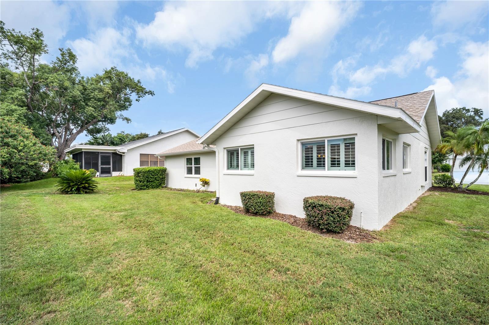 3444 CARMICHAEL ST — photo 45