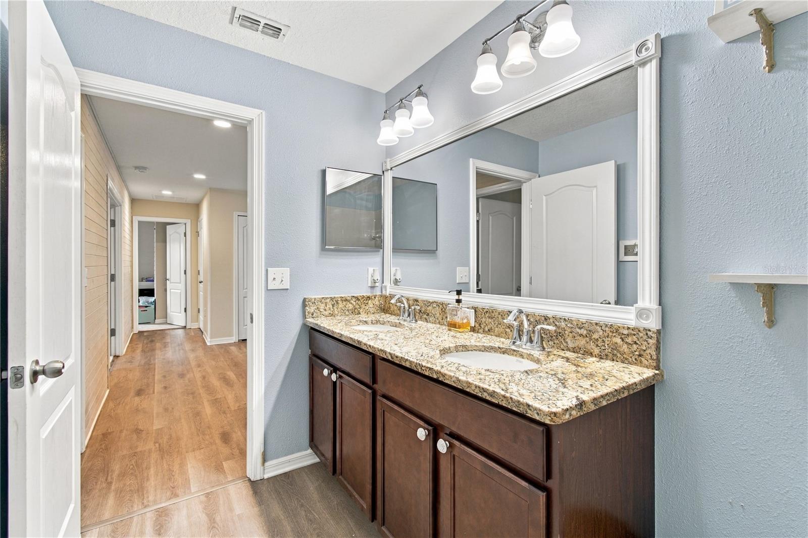 13856 CREST LAKE DR — photo 38