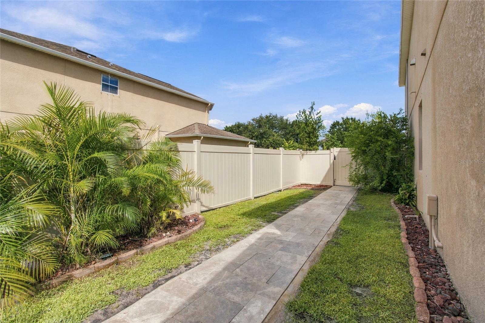 13856 CREST LAKE DR — photo 50