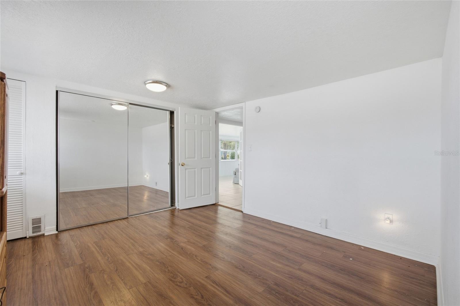 4722 AUTUMN PALM DR — photo 12