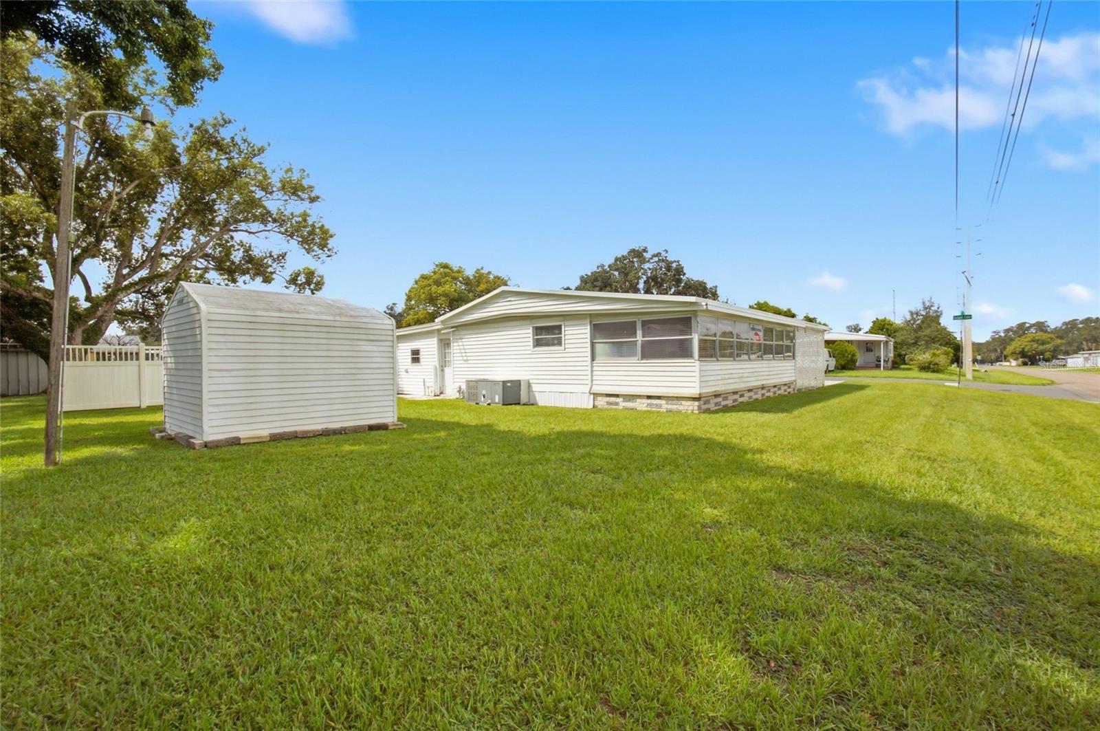 4722 AUTUMN PALM DR — photo 29