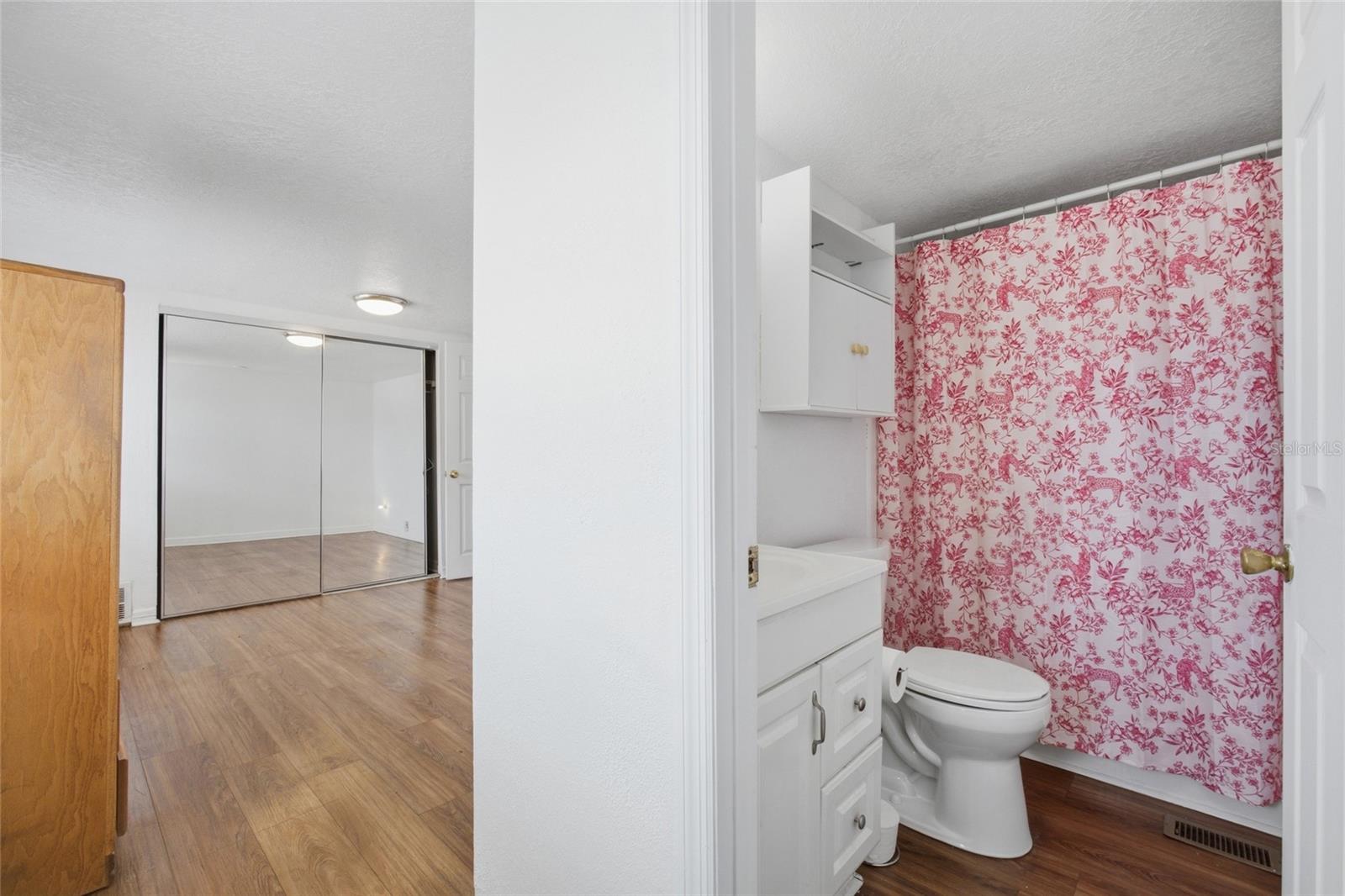 4722 AUTUMN PALM DR — photo 18