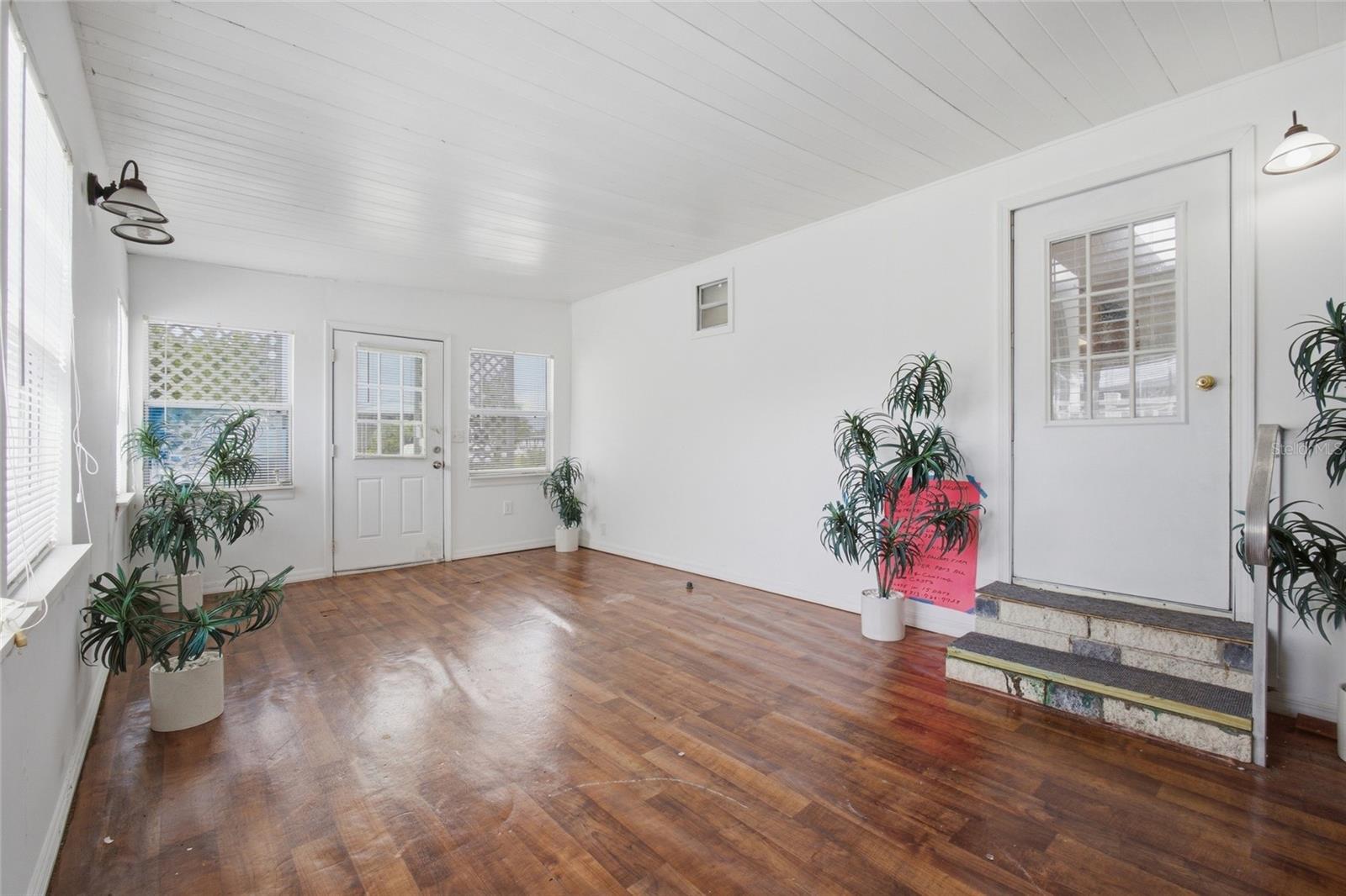 4722 AUTUMN PALM DR — photo 8