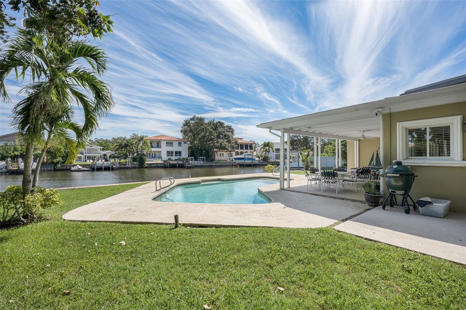 628 RIVIERA DR — photo 25
