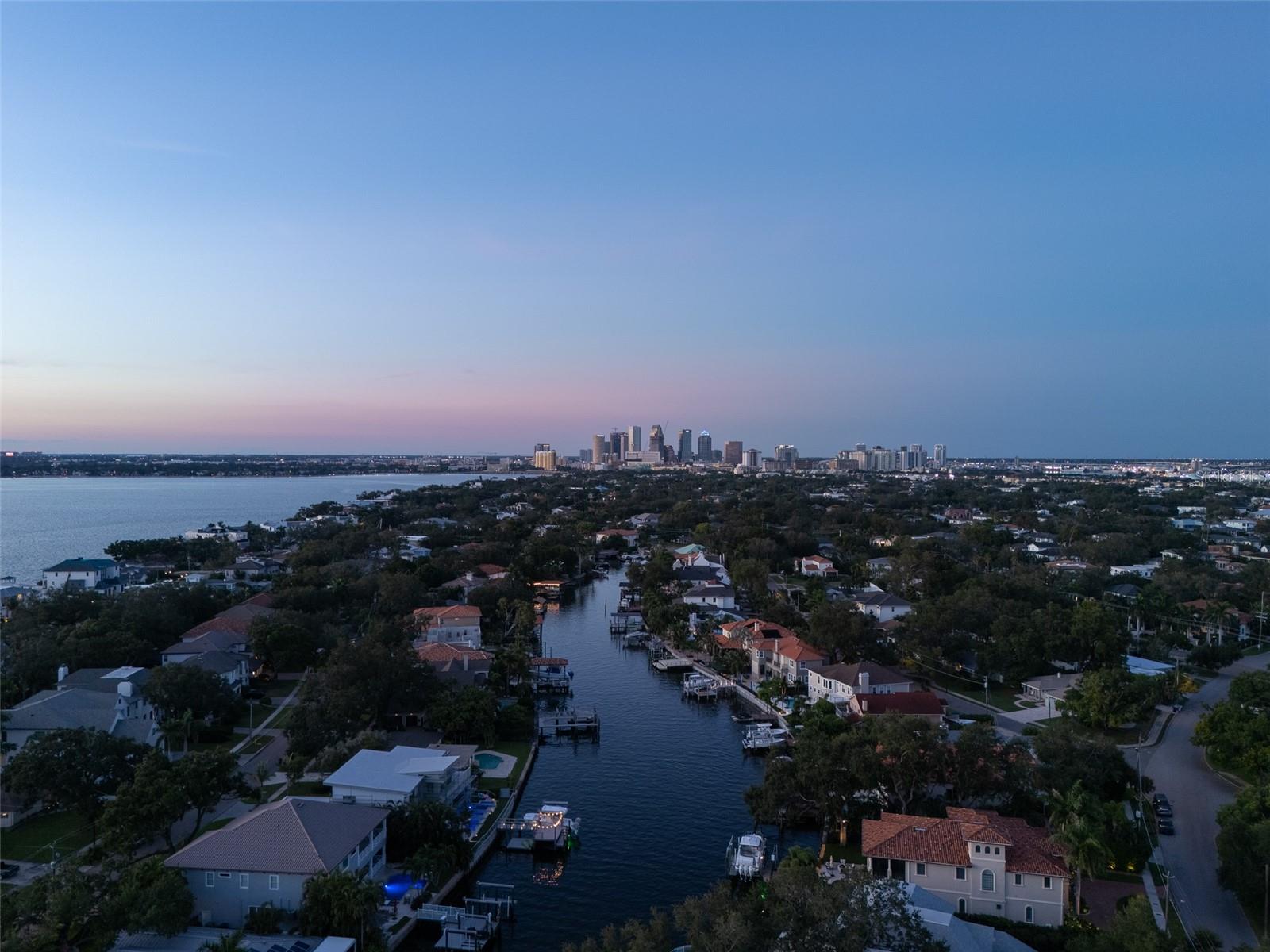 628 RIVIERA DR — photo 63