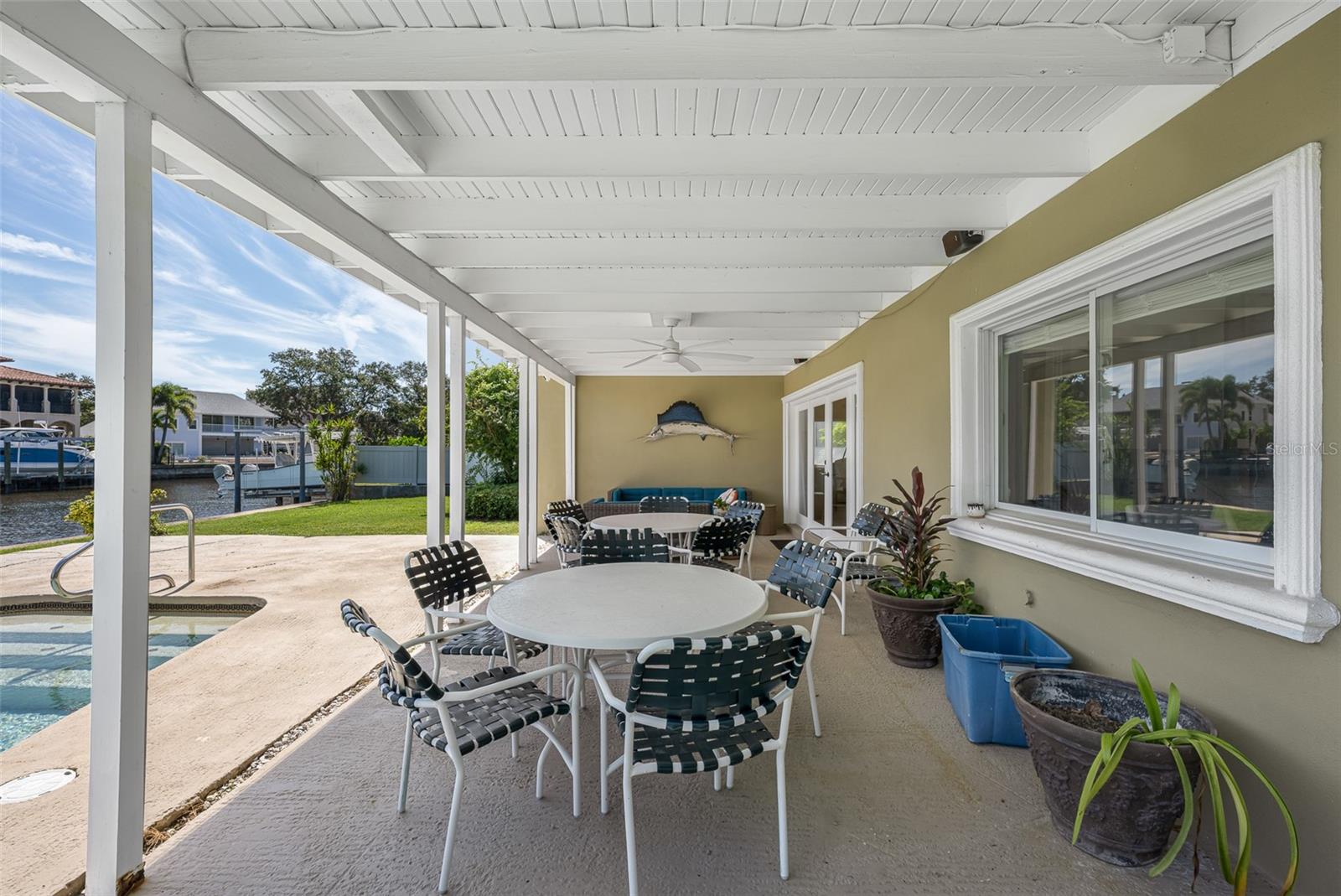 628 RIVIERA DR — photo 23