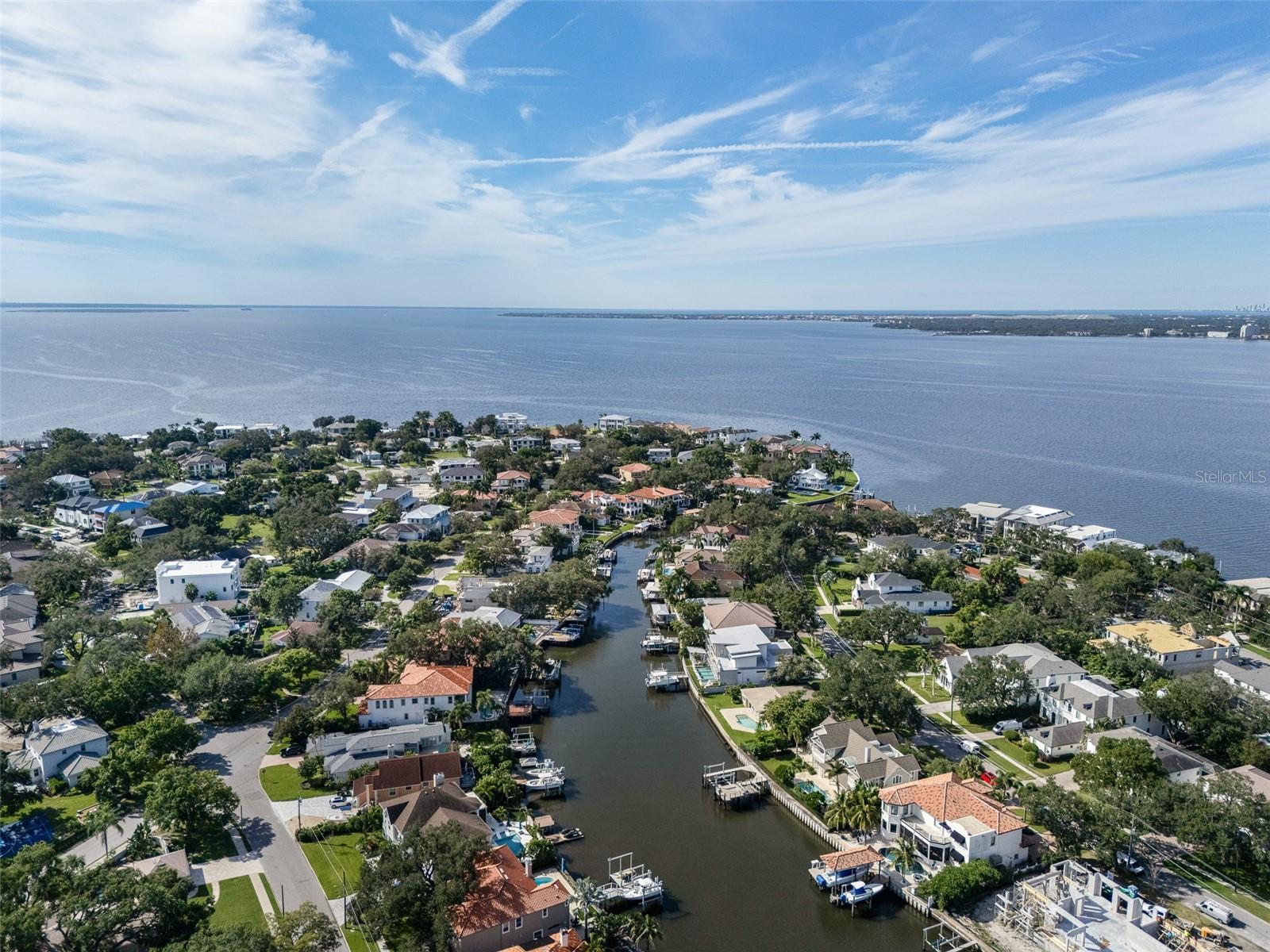 628 RIVIERA DR — photo 43