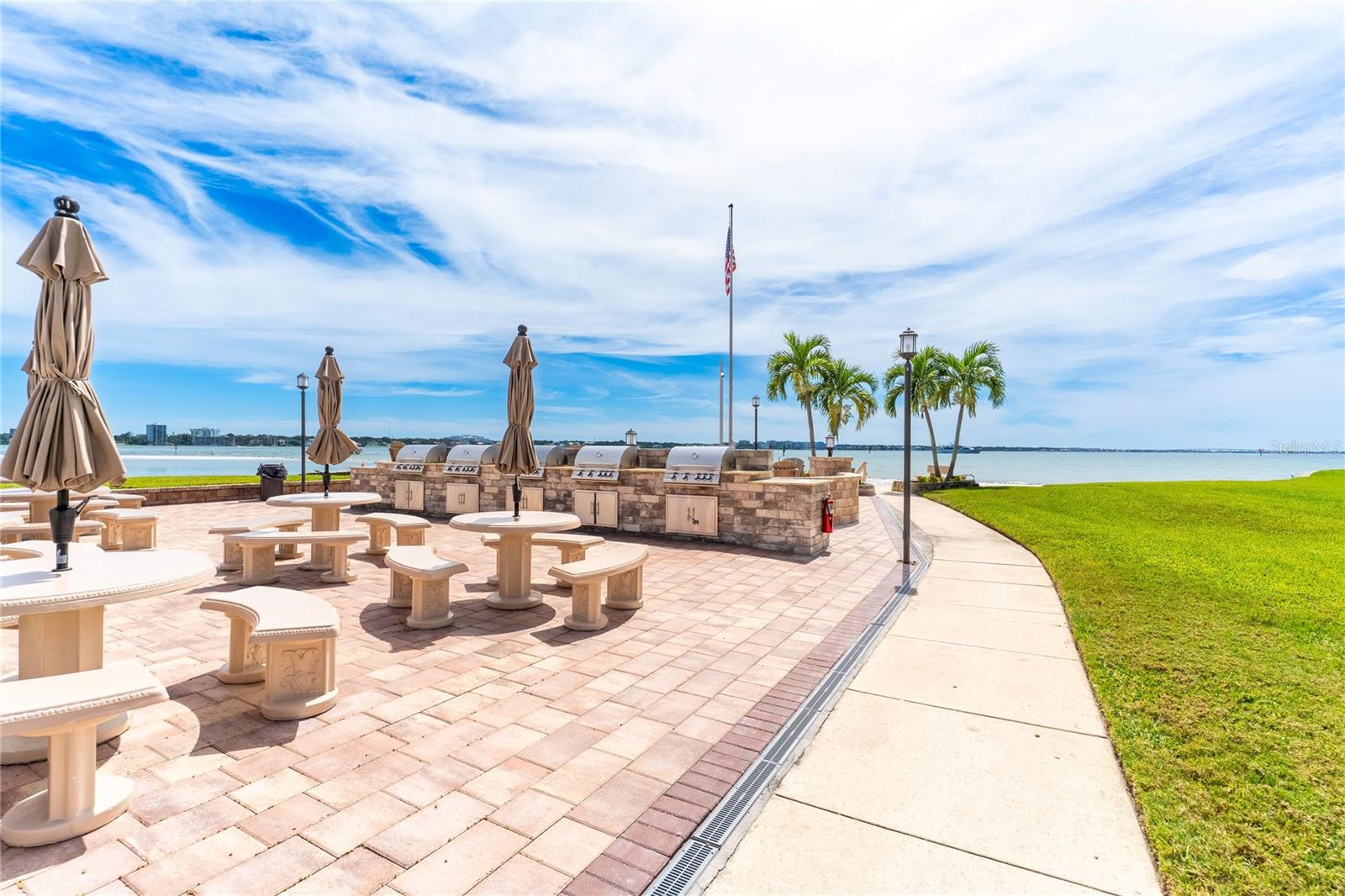 868 BAYWAY BLVD #304 — photo 44