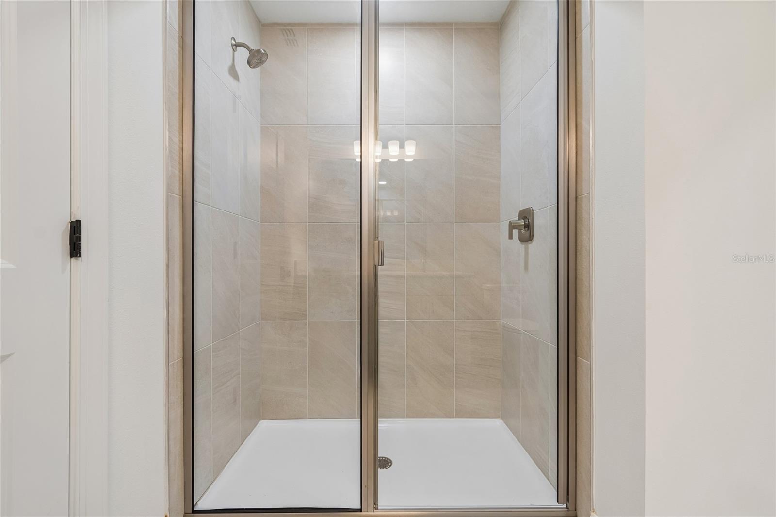17906 BROADLEAF LOOP — photo 10