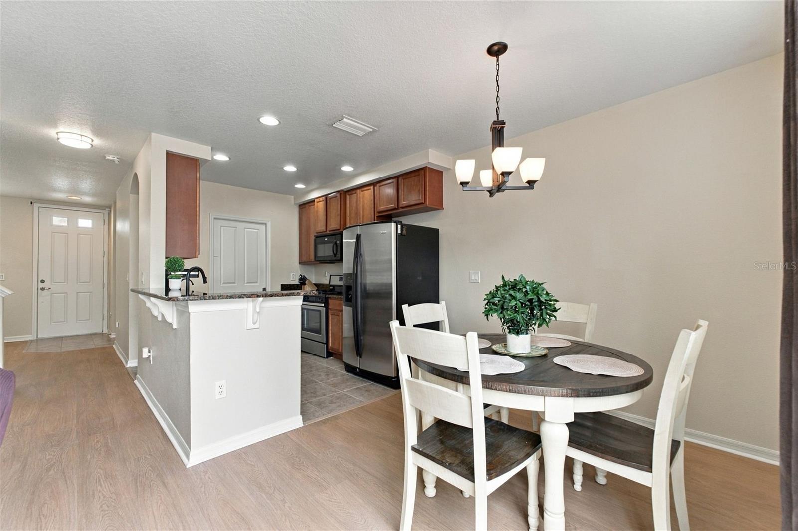 10645 MARSHA DR — photo 8