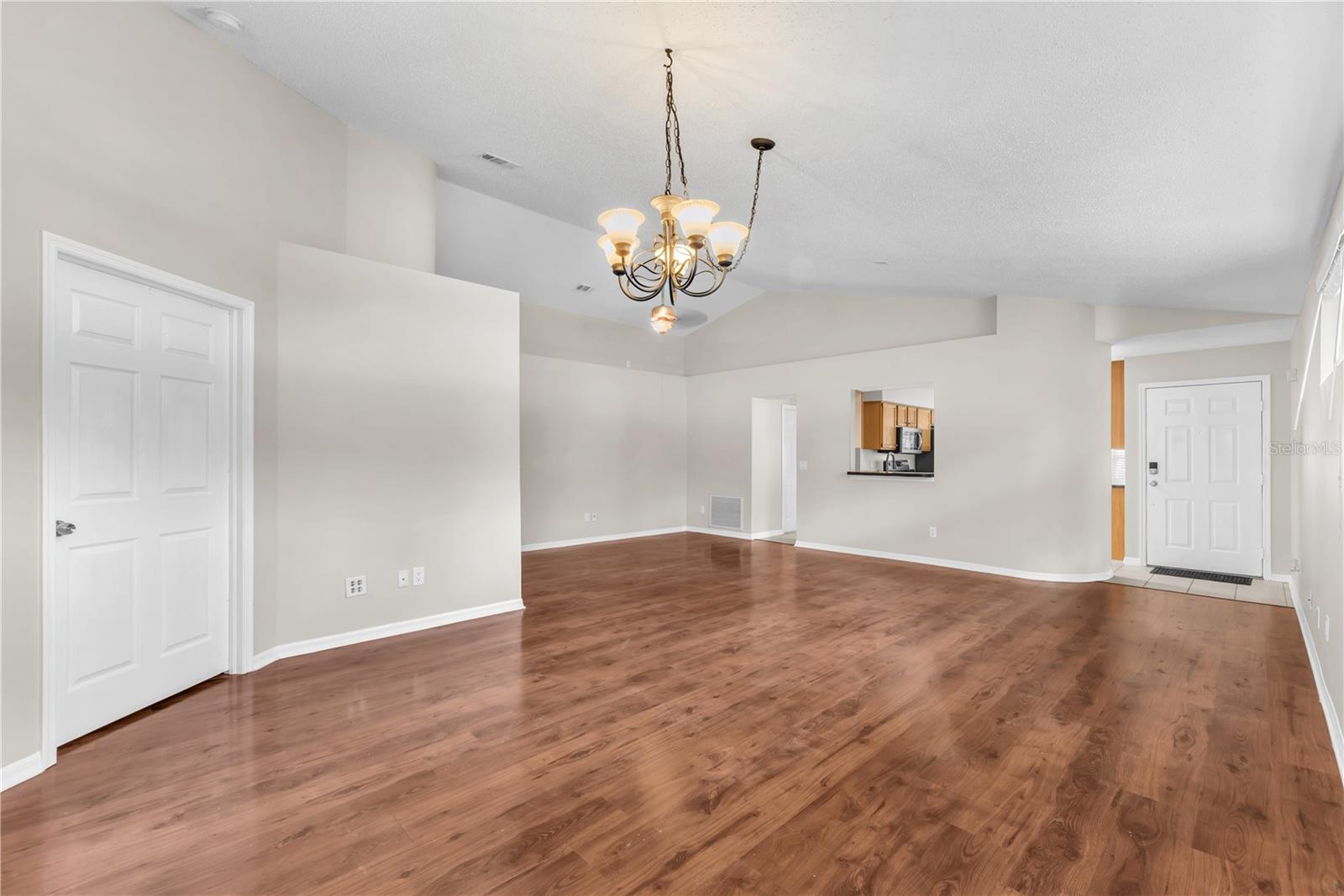 4002 LEVONSHIRE PL — photo 7