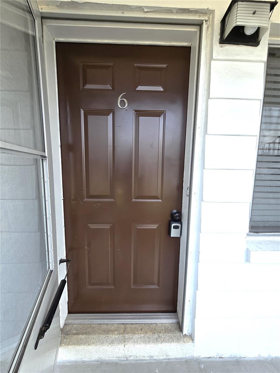 2366 SHELLEY ST #6 — photo 3