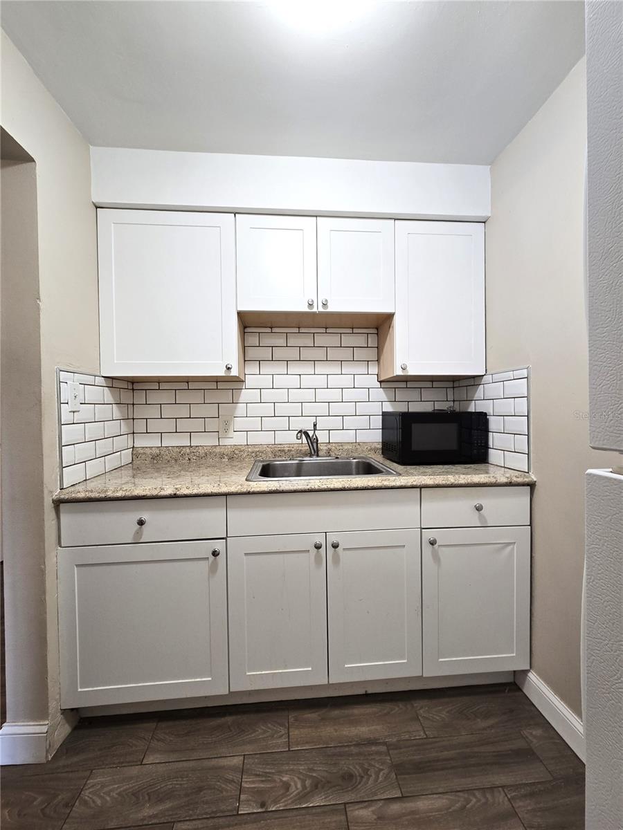 2366 SHELLEY ST #6 — photo 8