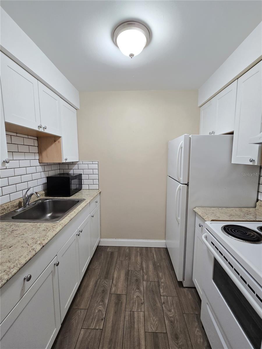 2366 SHELLEY ST #6 — photo 7