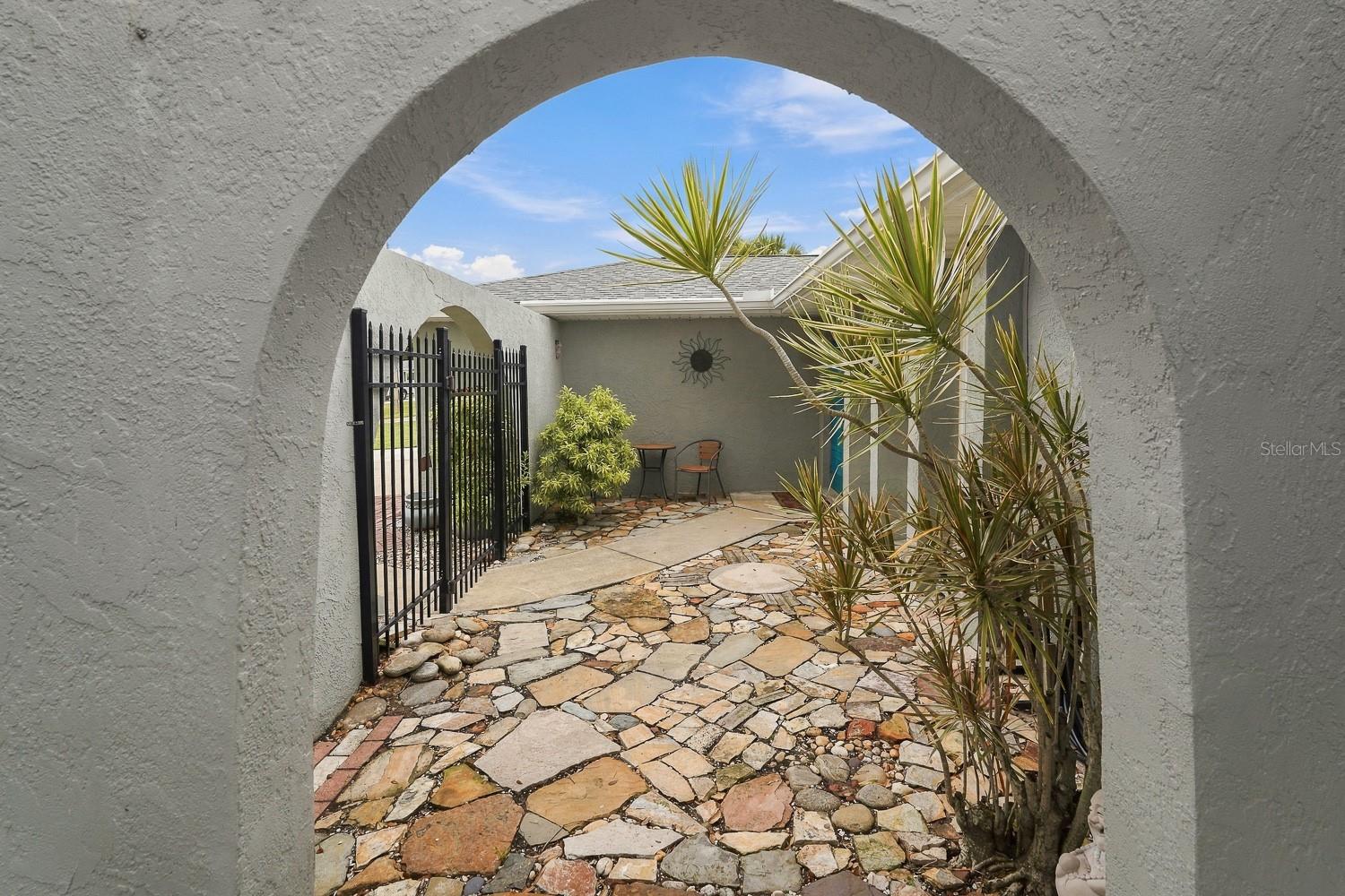 2331 SANDLEWOOD DR — photo 19