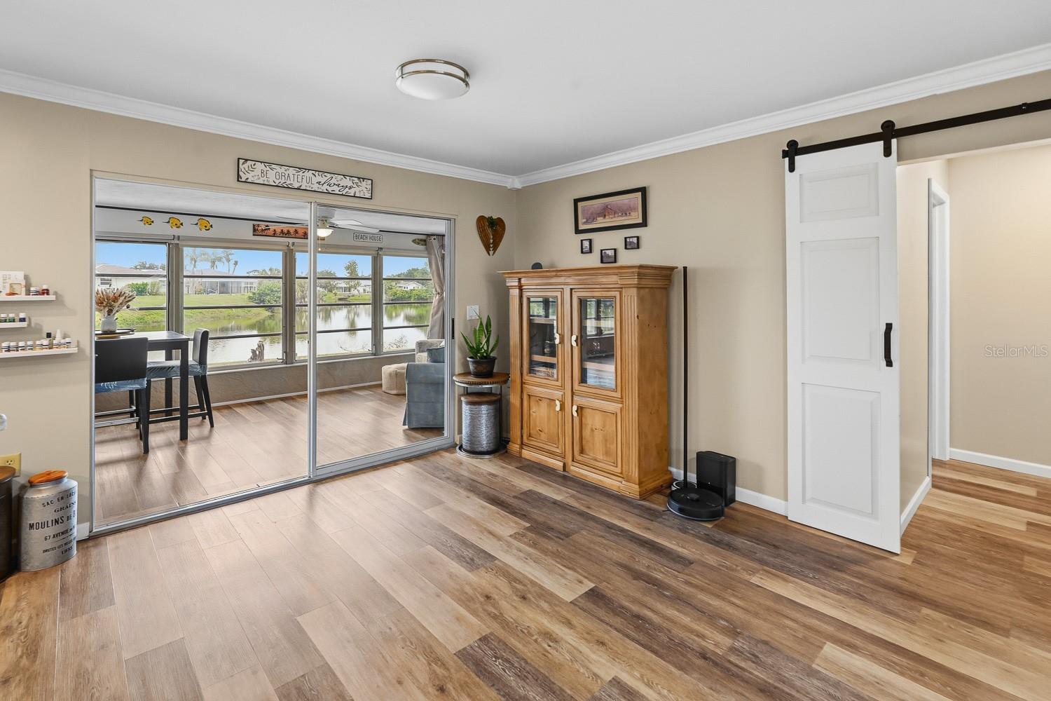 2331 SANDLEWOOD DR — photo 45