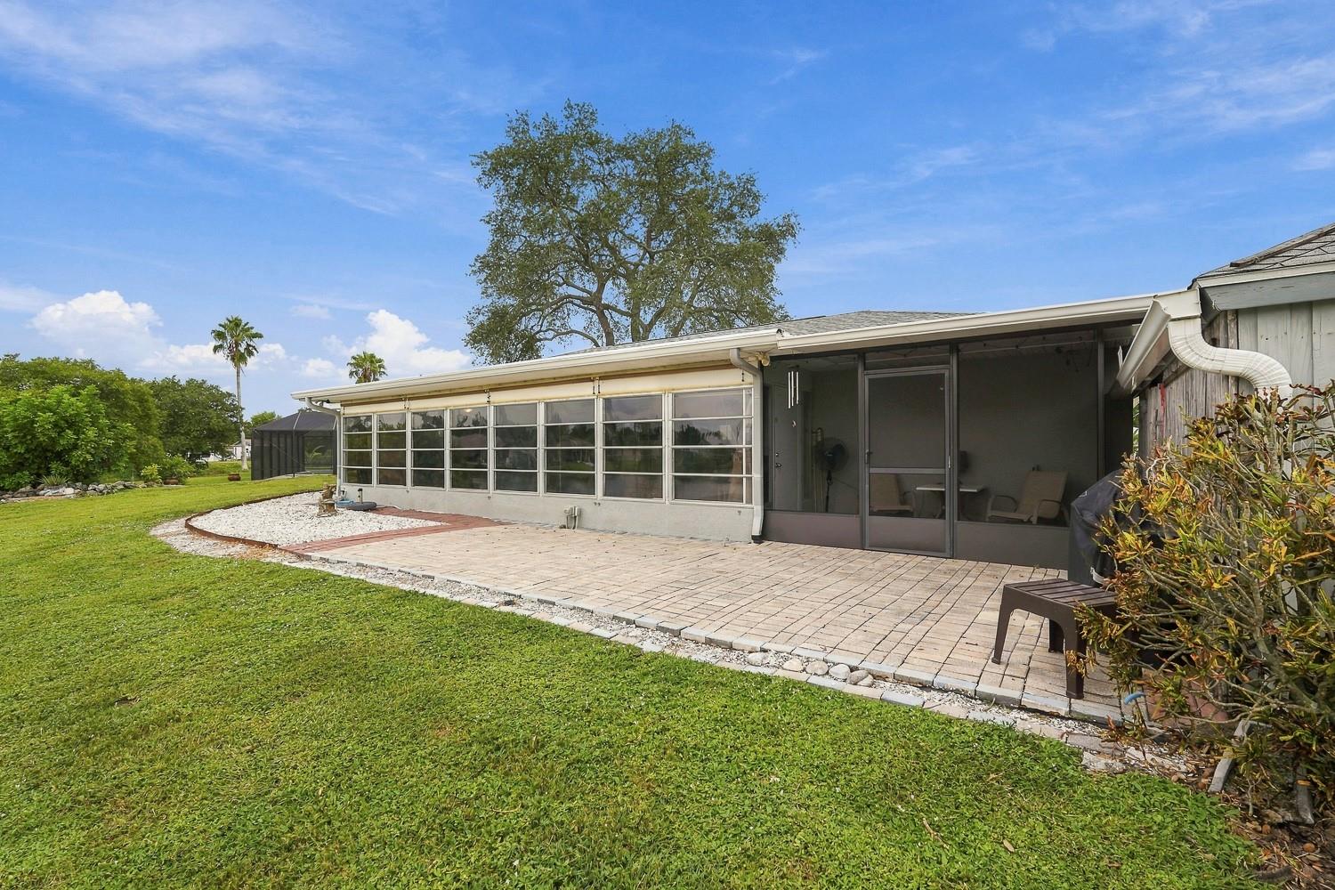 2331 SANDLEWOOD DR — photo 23