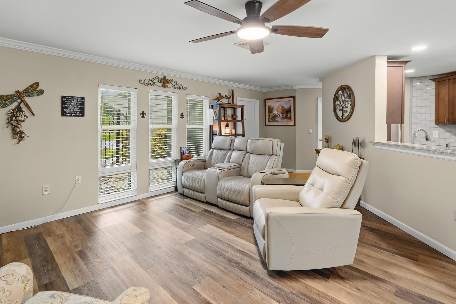 2331 SANDLEWOOD DR — photo 41