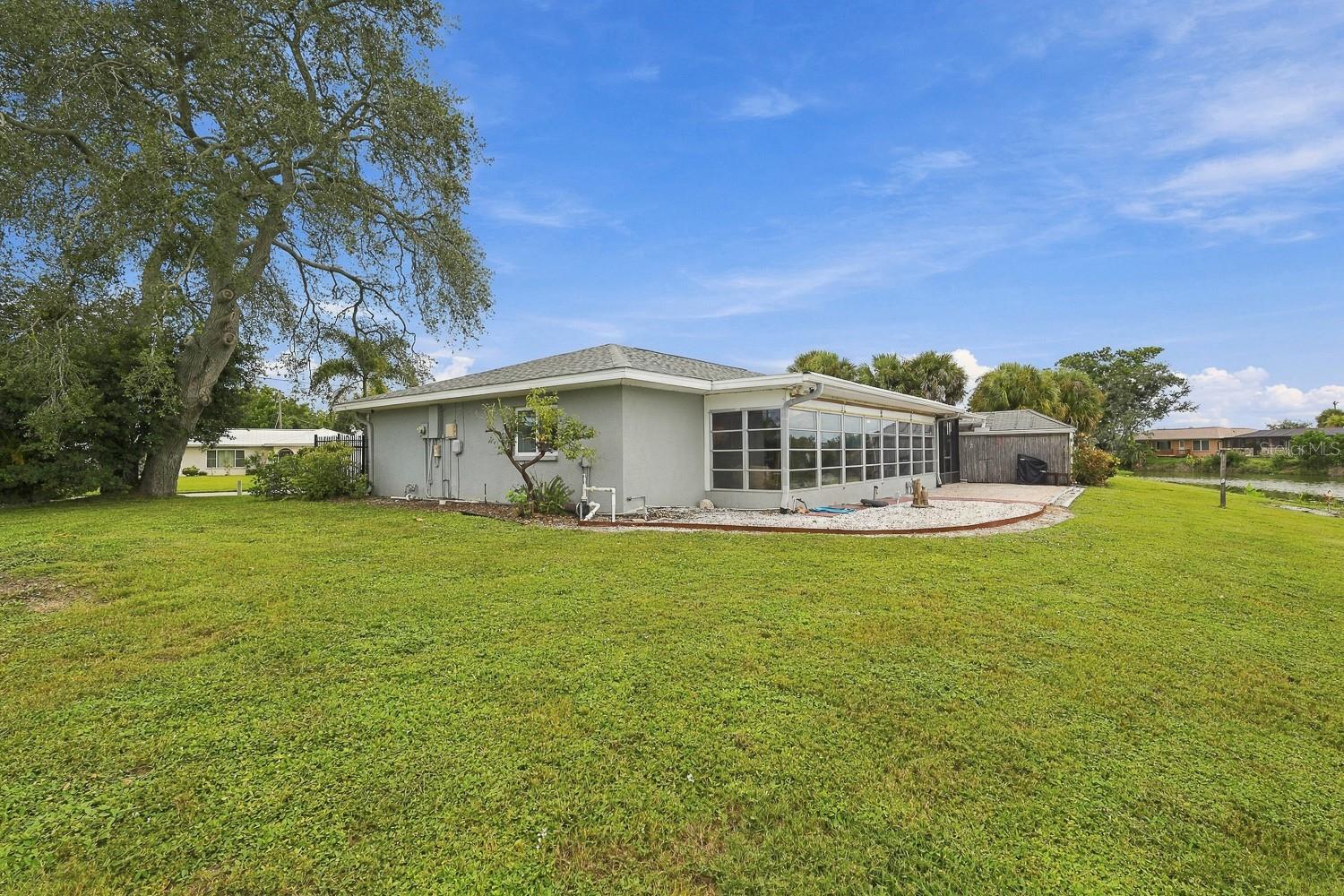 2331 SANDLEWOOD DR — photo 8