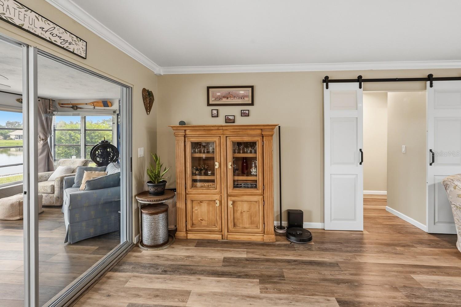 2331 SANDLEWOOD DR — photo 38