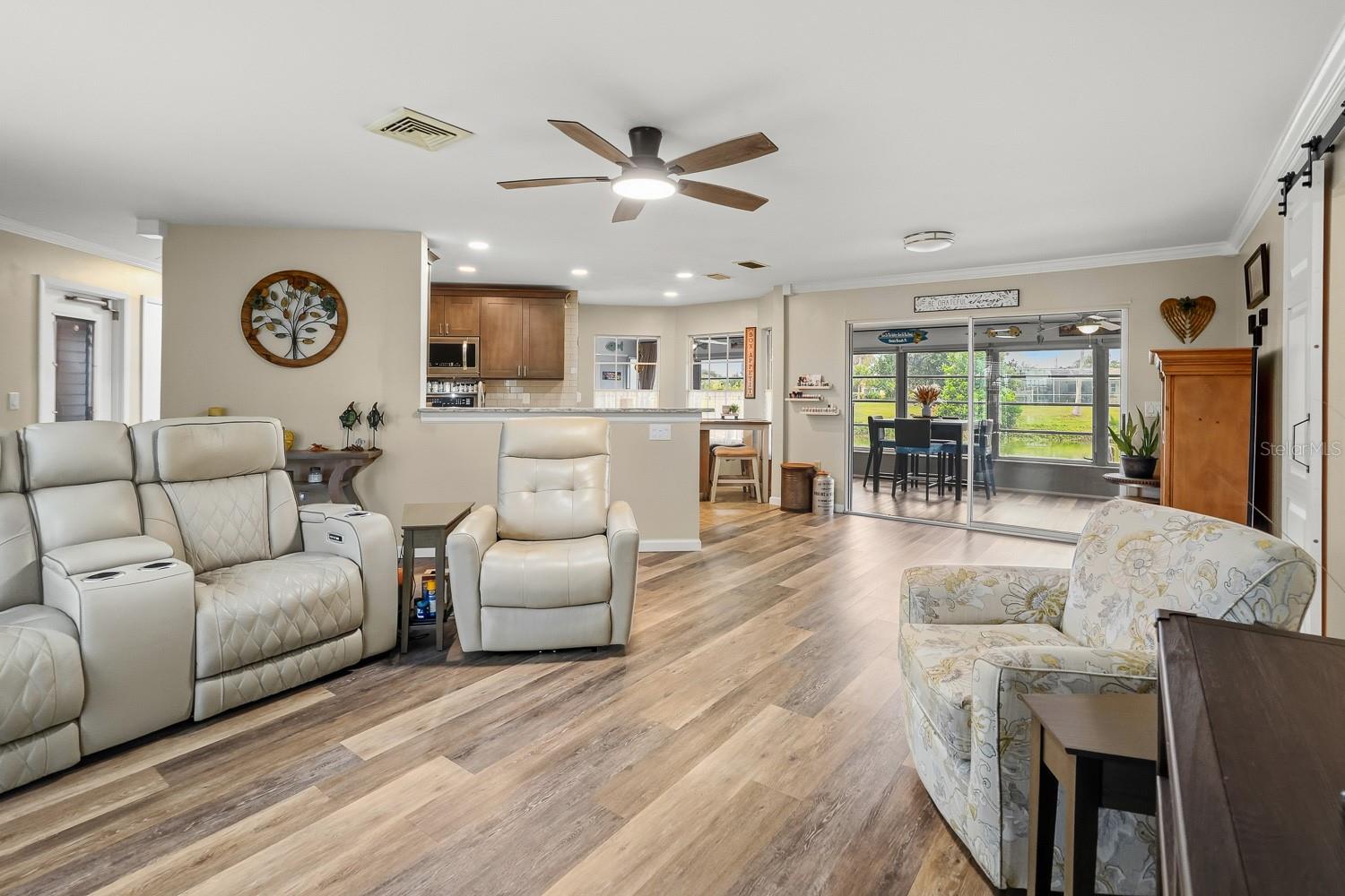 2331 SANDLEWOOD DR — photo 43