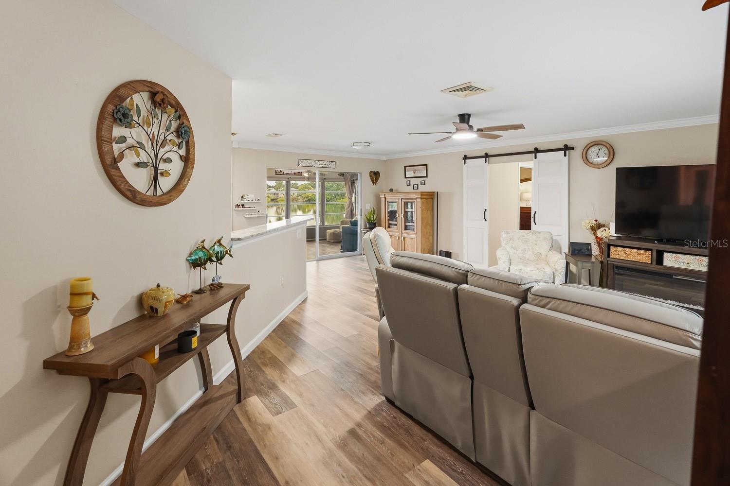 2331 SANDLEWOOD DR — photo 44