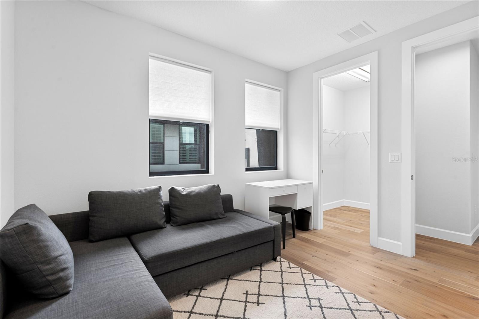 1332 W GRAY ST #9 — photo 23