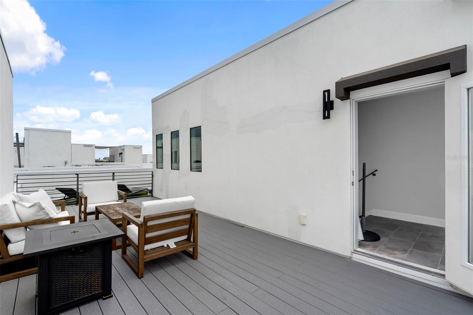 1332 W GRAY ST #9 — photo 27