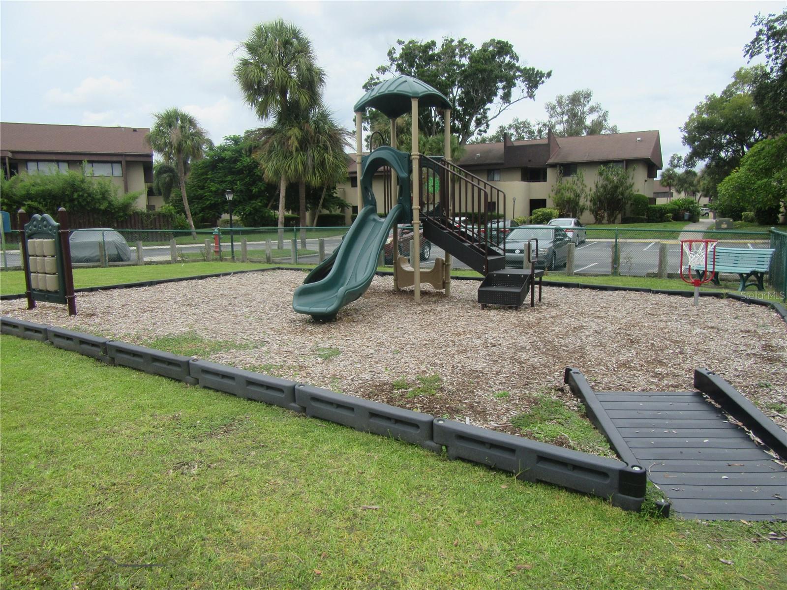 875 S VILLAGE DR N #101 — photo 37