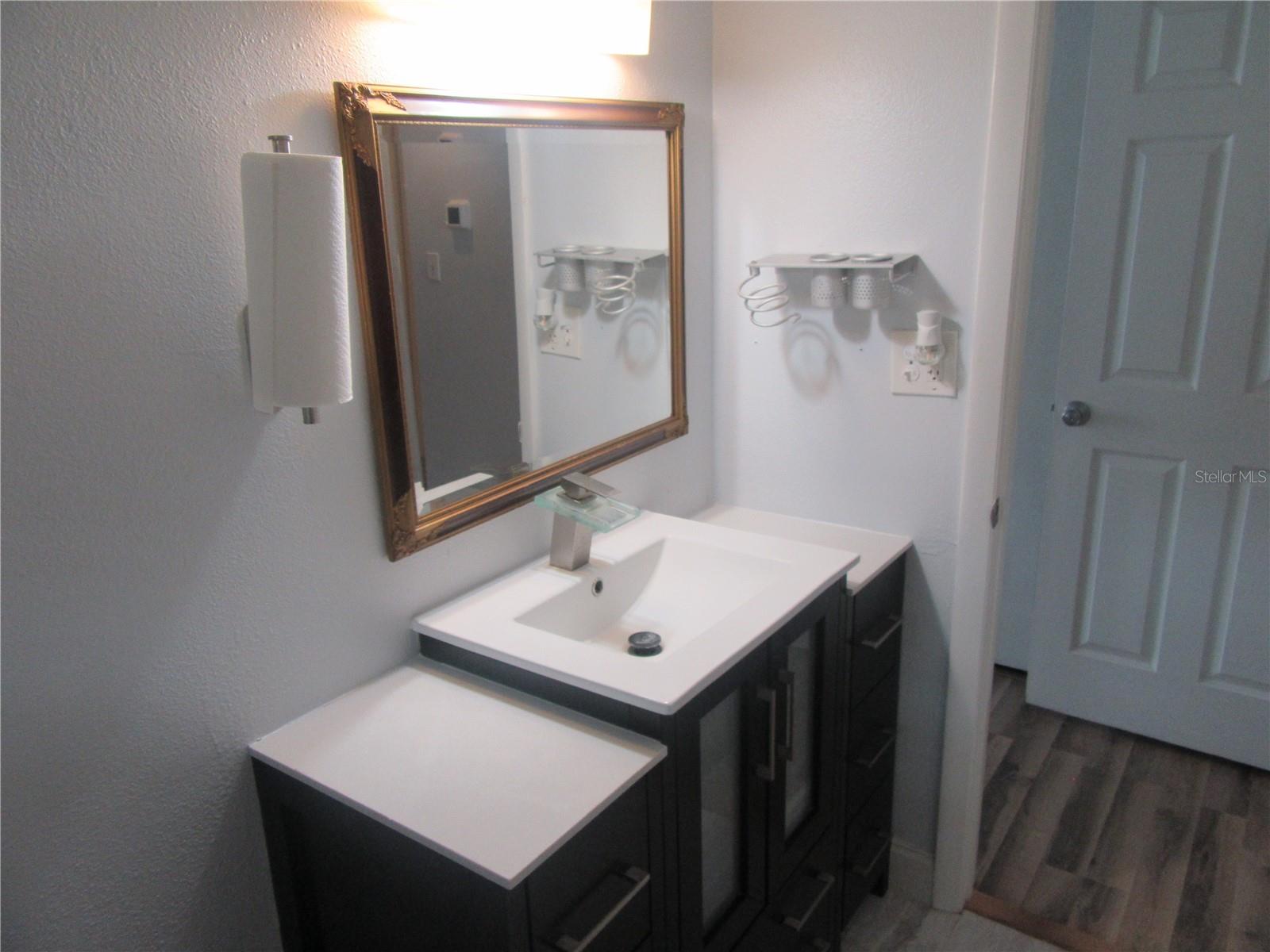875 S VILLAGE DR N #101 — photo 24