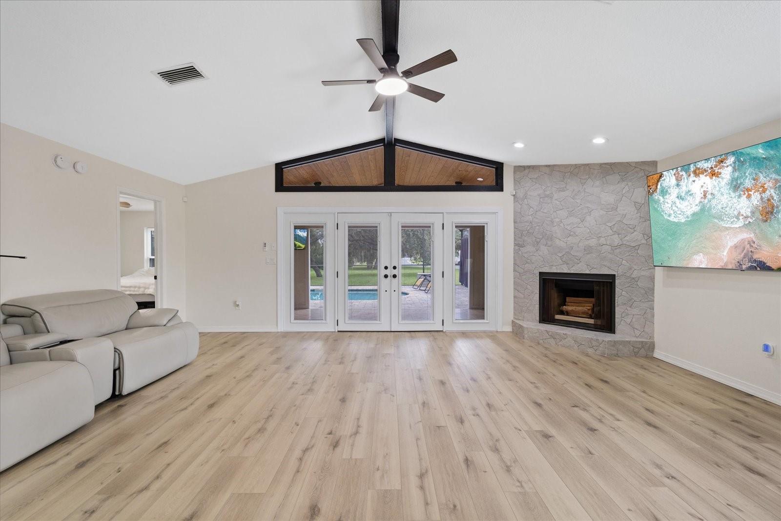4510 RICKOVER CT — photo 5