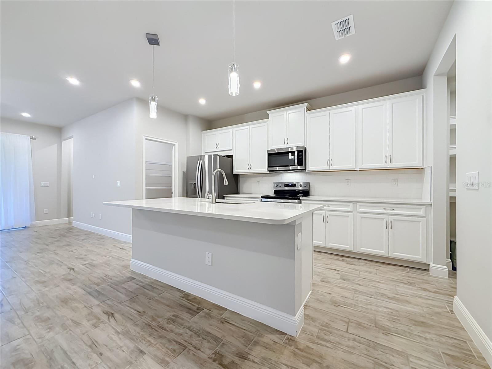 6076 GRAND SONATA AVE — photo 16