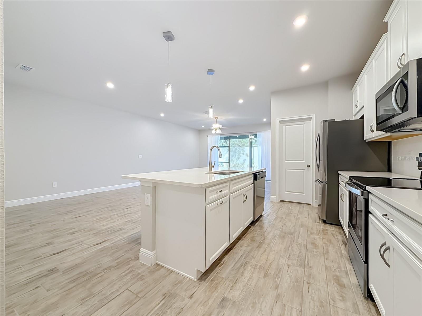 6076 GRAND SONATA AVE — photo 23
