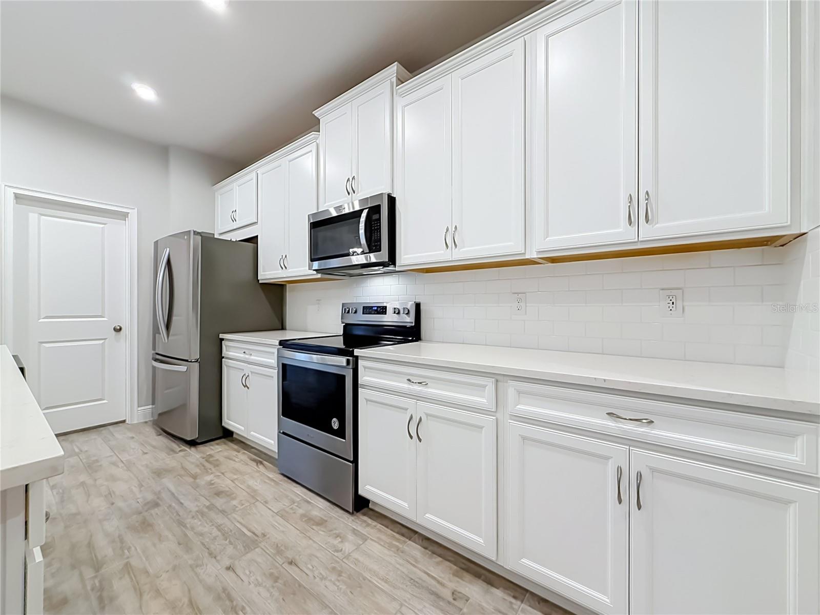 6076 GRAND SONATA AVE — photo 21