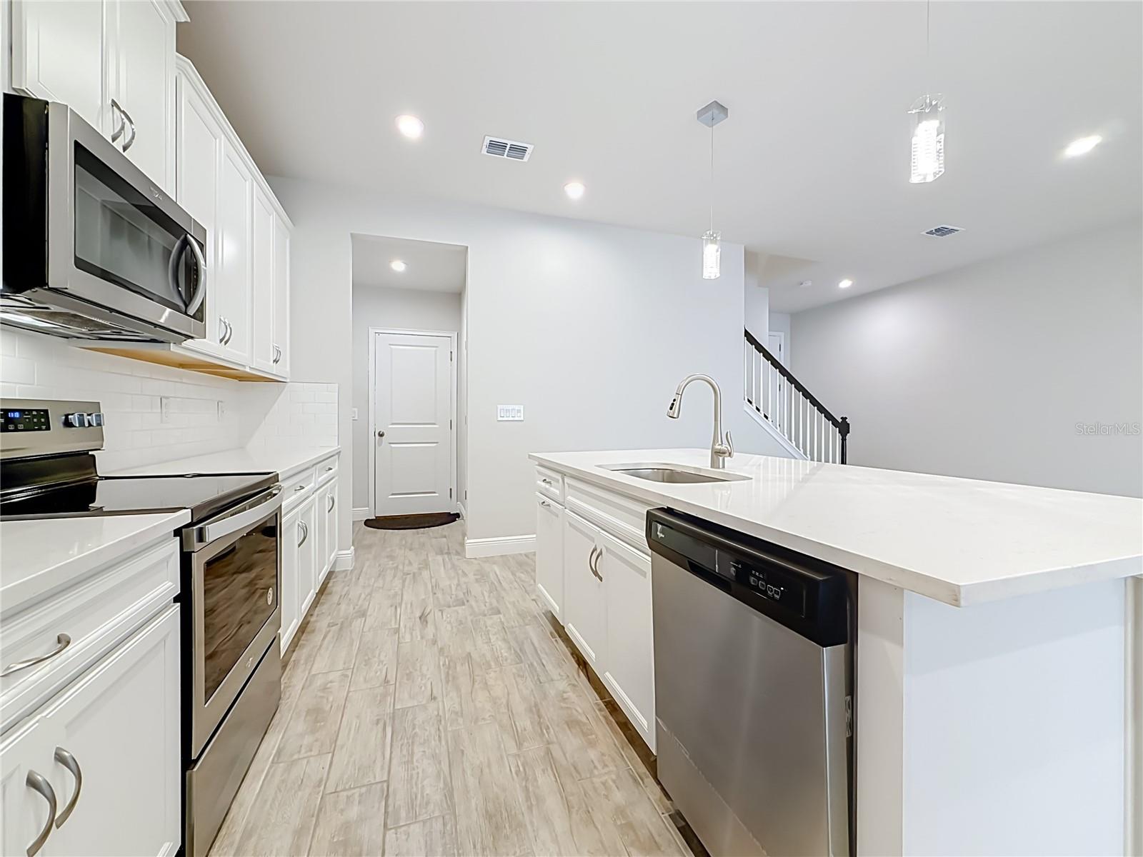 6076 GRAND SONATA AVE — photo 25