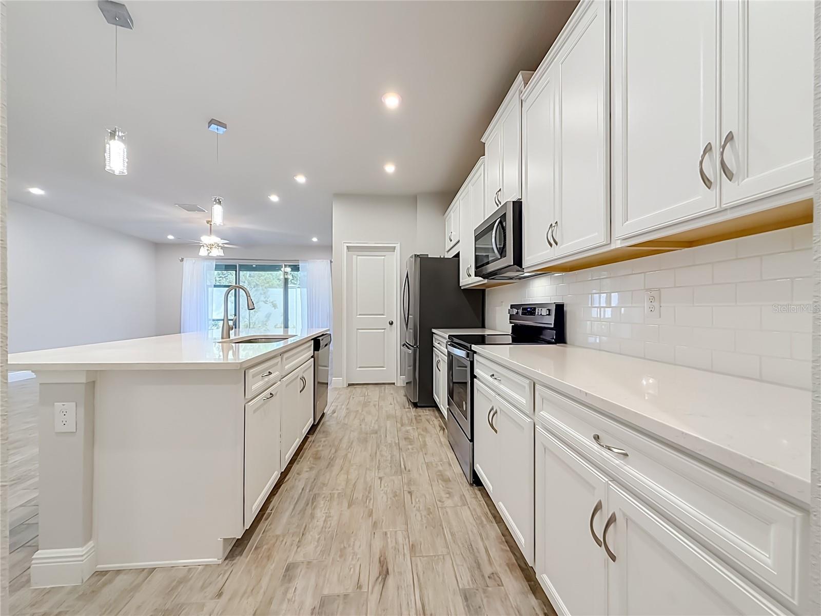 6076 GRAND SONATA AVE — photo 22