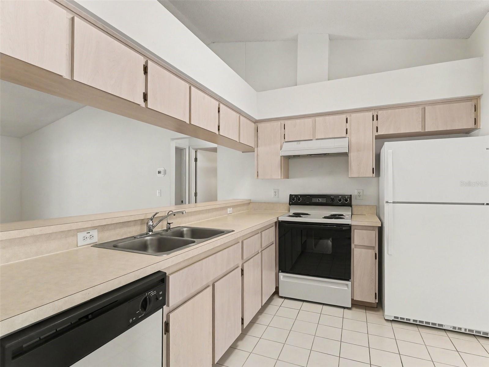 12659 LONGCREST DR — photo 11