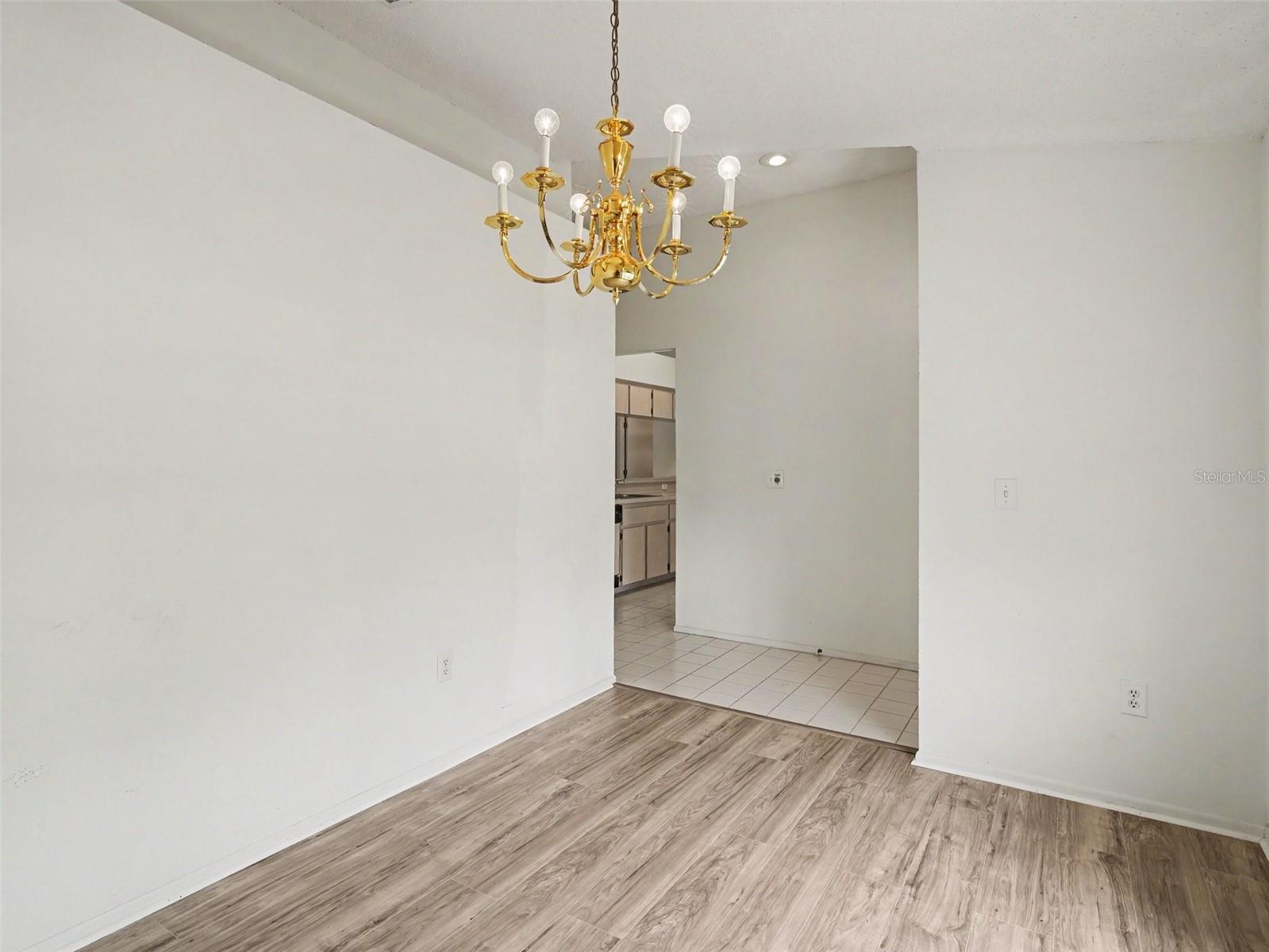 12659 LONGCREST DR — photo 10