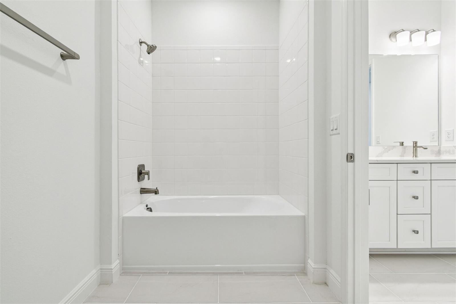 7575 SEAHAWK AVE — photo 23
