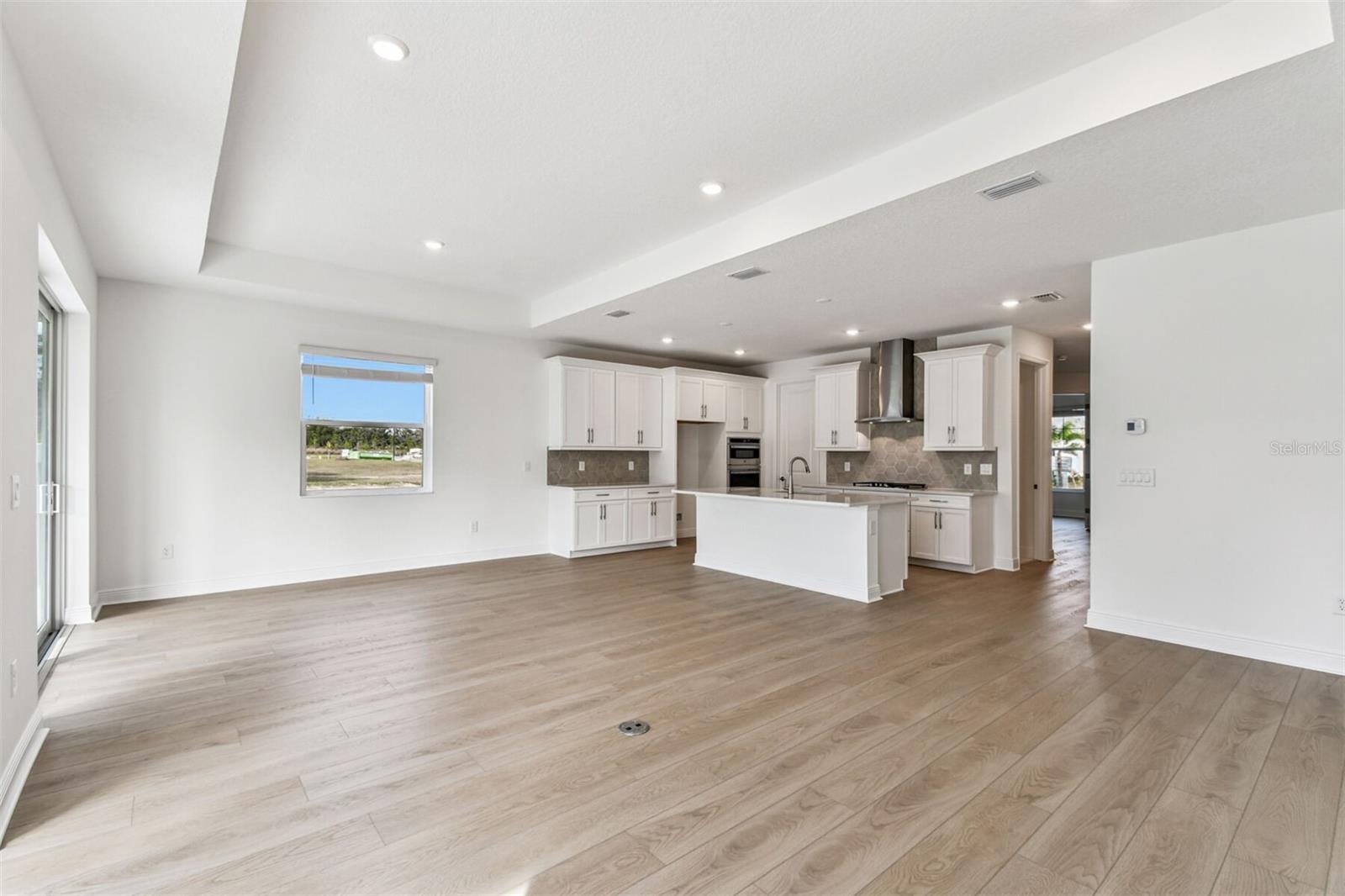7575 SEAHAWK AVE — photo 9