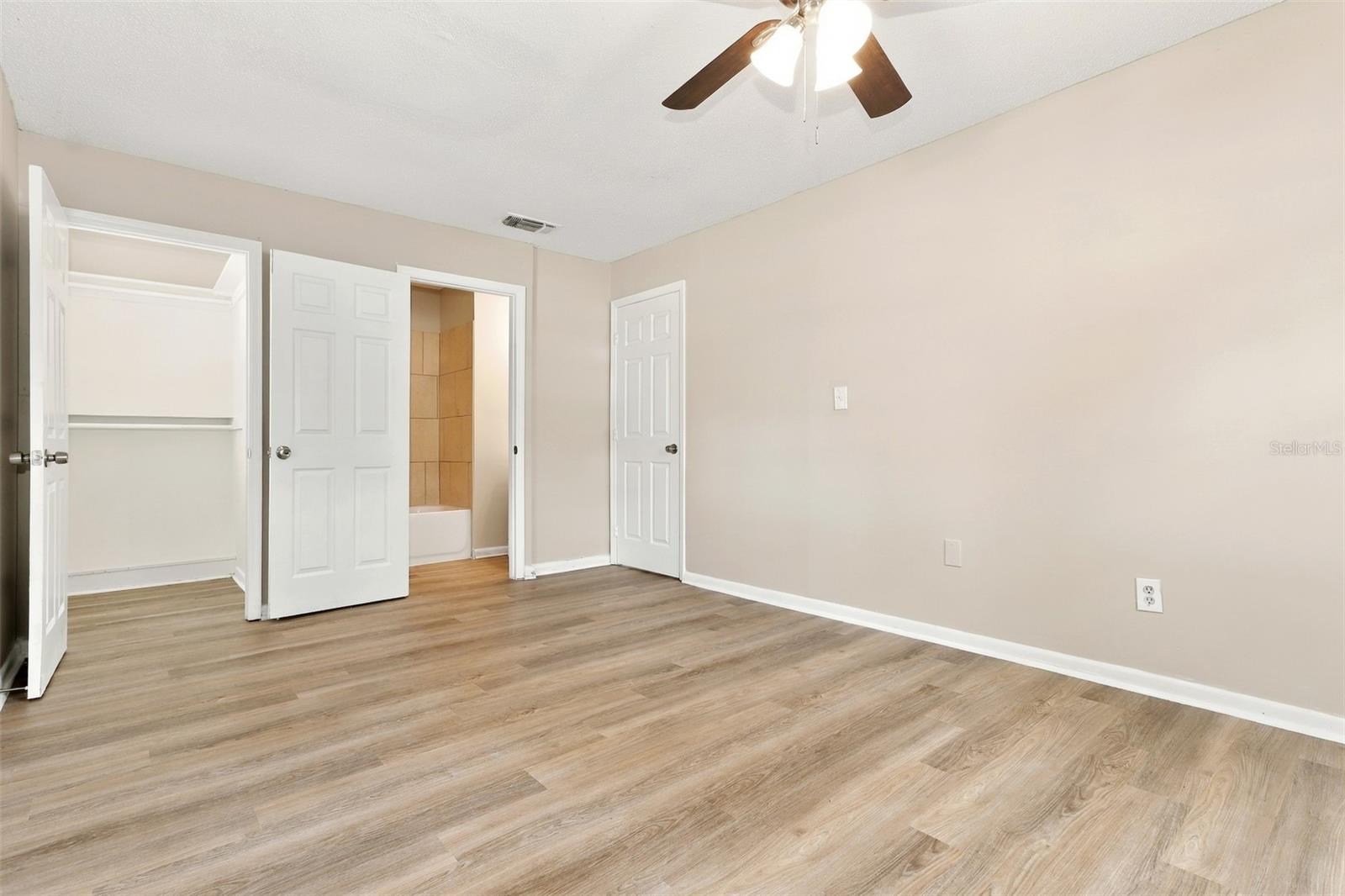 4218 EMPIRE PL — photo 13