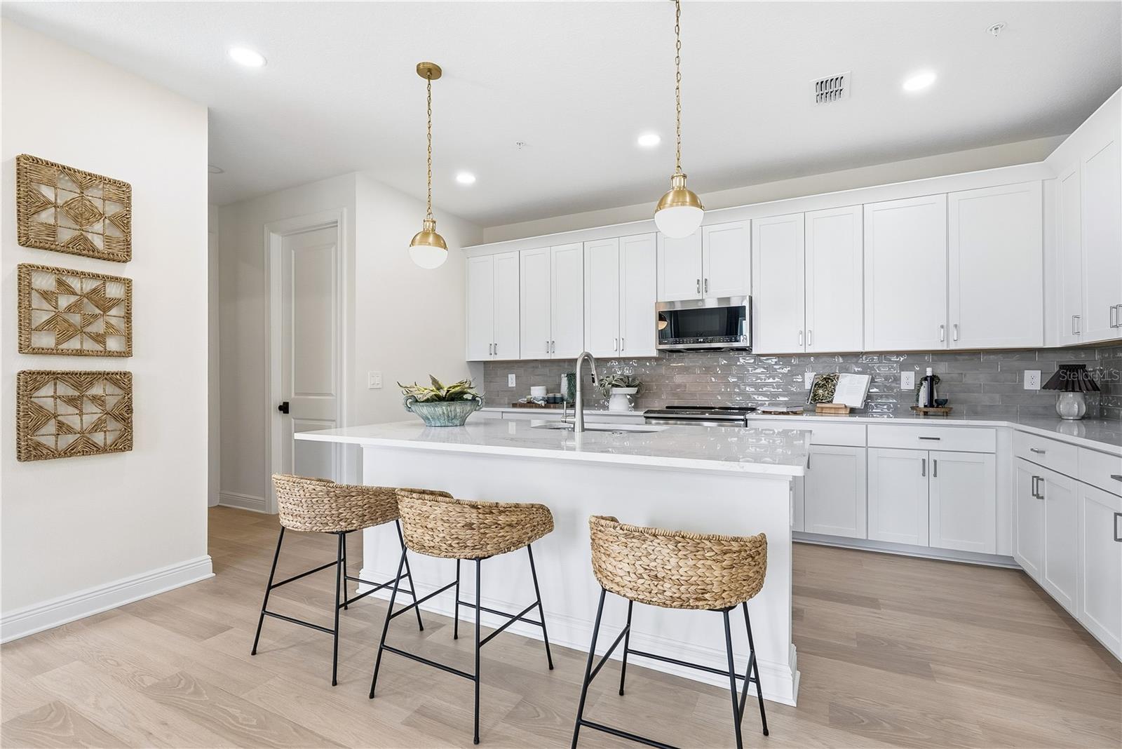17900 BROADLEAF LOOP — photo 4