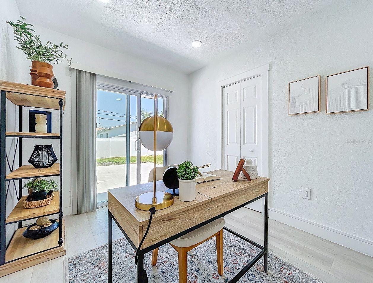 2711 W CORDELIA ST — photo 16