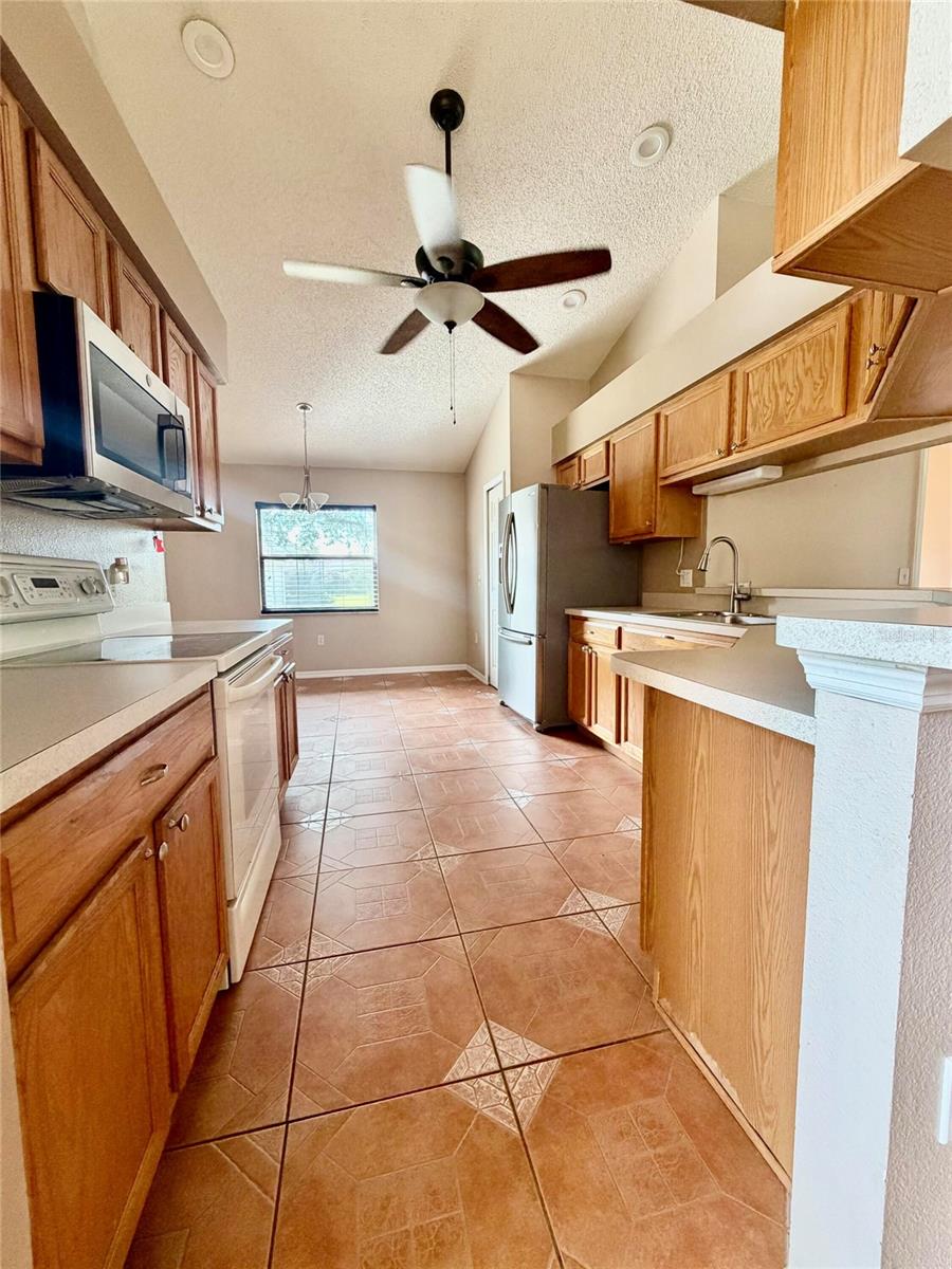 13753 BRYNDLEWOOD CT — photo 17
