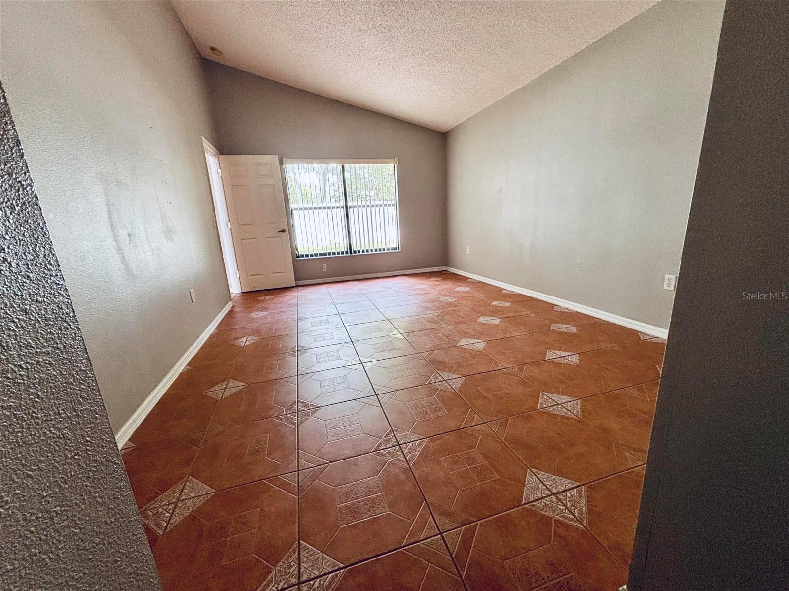 13753 BRYNDLEWOOD CT — photo 32
