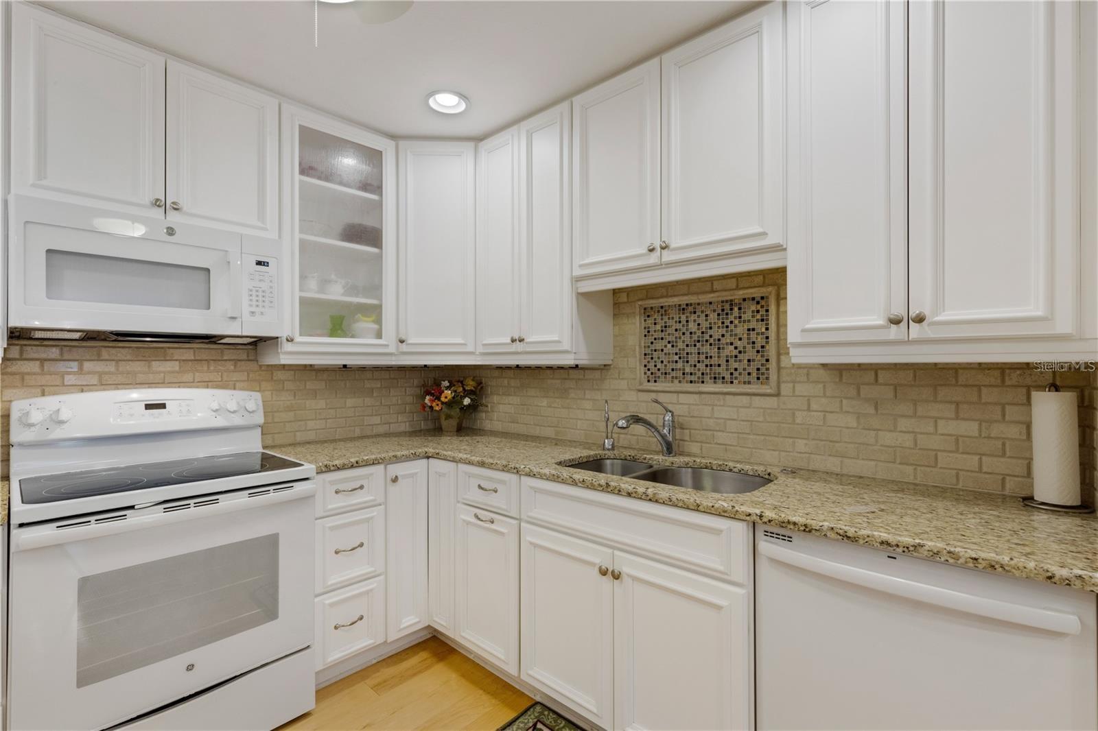 3242 RINGWOOD MDW #76 — photo 9