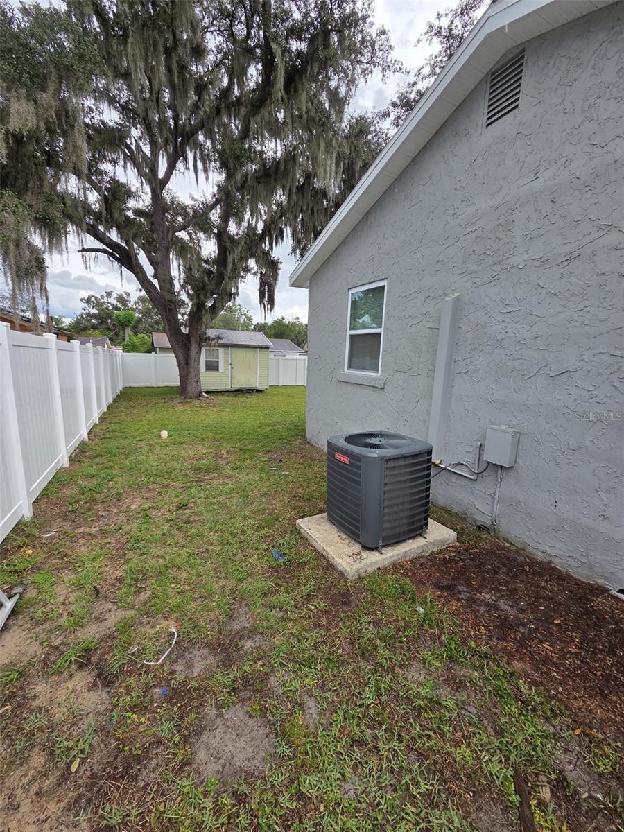 Home in TAMPA — photo 9